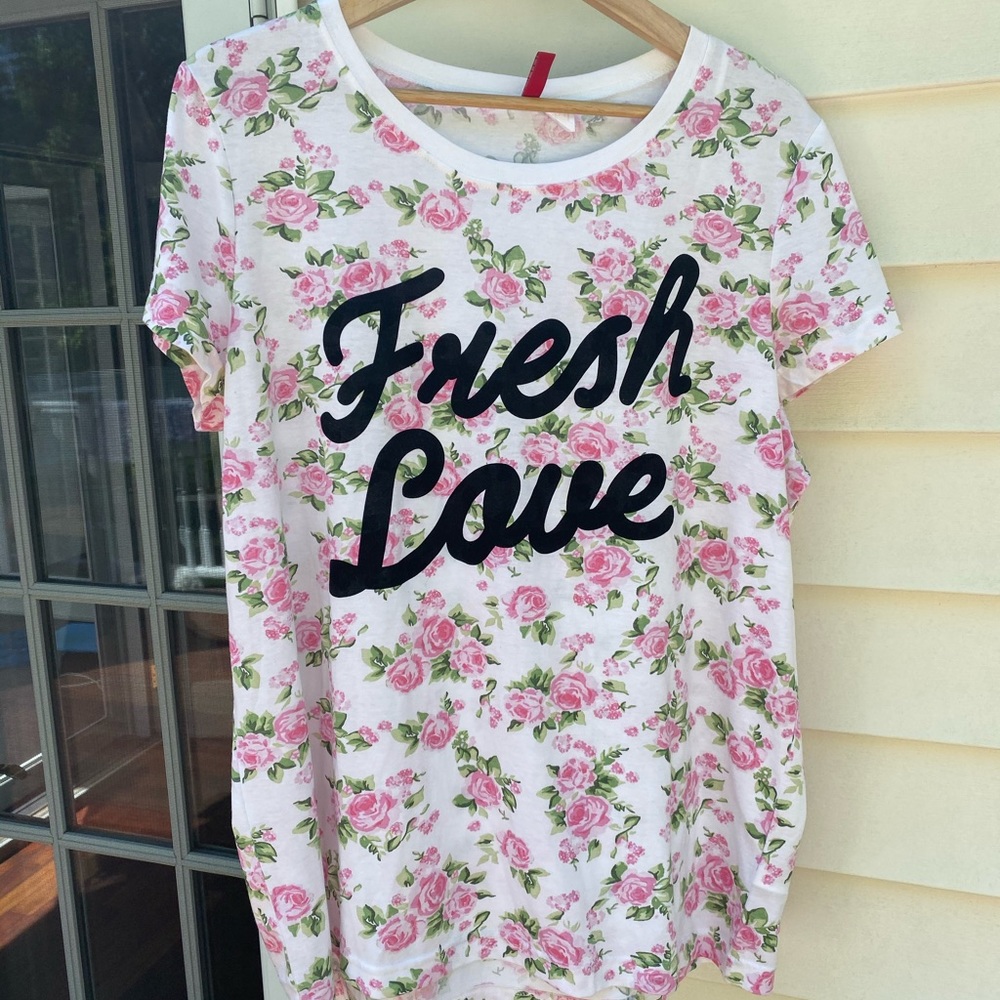 H&M graphic T-shirt size large